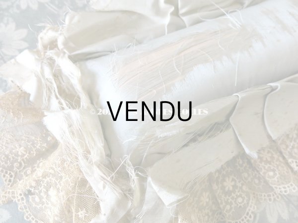 画像6: 1900年代 アンティーク 花の刺繍入り リボン＆レースで縁取られた 大きなピンクッション (6)