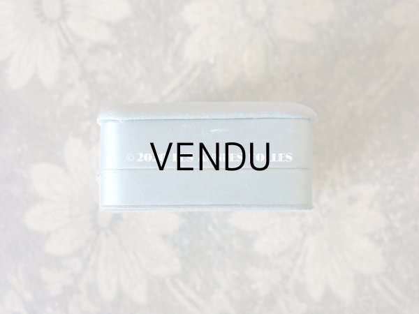 画像5: アンティーク ジュエリーボックス イニシャル入り シルクサテン パウダーブルー (5)