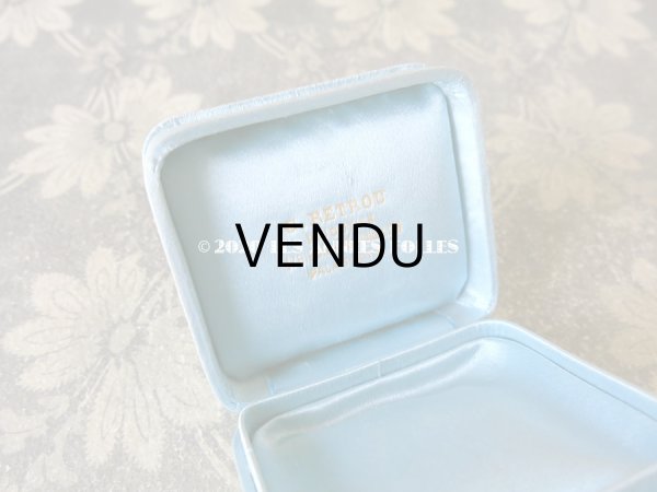 画像7: アンティーク ジュエリーボックス イニシャル入り シルクサテン パウダーブルー (7)