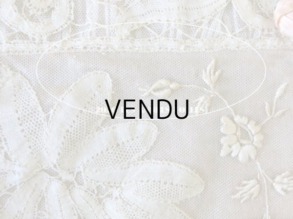 画像15: アンティーク ロココモチーフ付き ボビンレース＆ホワイトワーク レース＆シルクのベッドカバー (15)