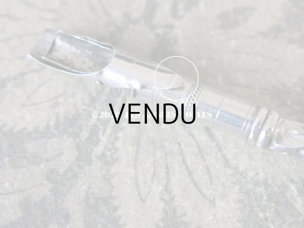 画像9: 19世紀 アンティーク ペン軸 シルバー製 ロカイユ装飾 (9)