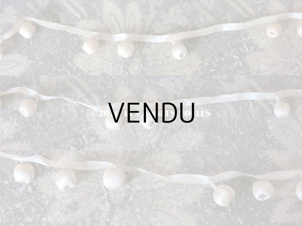 画像11: 19世紀末 アンティーク シルク製 小さなポンポン付 トリム オフホワイト (11)