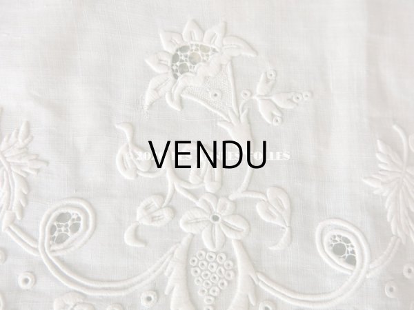 画像8: 新品同様 19世紀 アンティーク  ホワイトワークの結婚式のハンカチ モノグラム入り  (8)