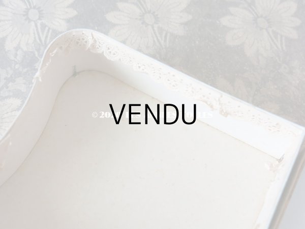 画像11: 19世紀末 アンティーク シルク製 チョコレートのお菓子箱  (11)