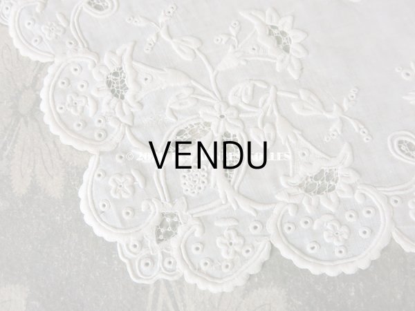 画像5: 新品同様 19世紀 アンティーク  ホワイトワークの結婚式のハンカチ モノグラム入り  (5)
