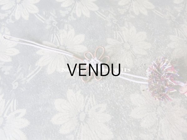 画像4: 19世紀 アンティーク シルク製 ピンクの大きなタッセル ポンポン パスマントリー  (4)