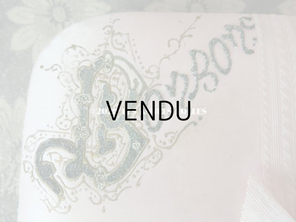 画像4: アンティーク リボンが結ばれた バテムのお菓子箱 パウダーピンク (4)