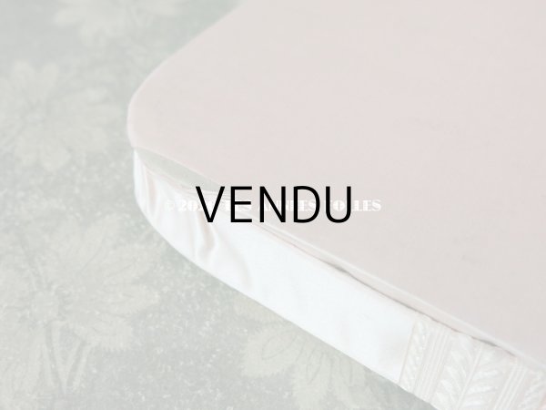 画像3: アンティーク リボンが結ばれた バテムのお菓子箱 パウダーピンク (3)