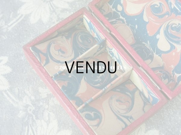 画像7: 19世紀 アンティーク 本革製　王冠＆イニシャル【N】　スタンプケース 切手入れ  (7)