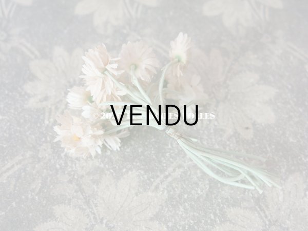 画像3: 1900年代 アンティーク デイジーの布花 小さなブーケ コサージュ  (3)