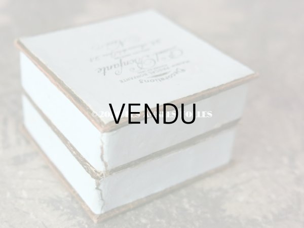 画像6: 1900年代 アンティーク 小さなジュエリーボックス ペールブルー キルティング加工 (6)