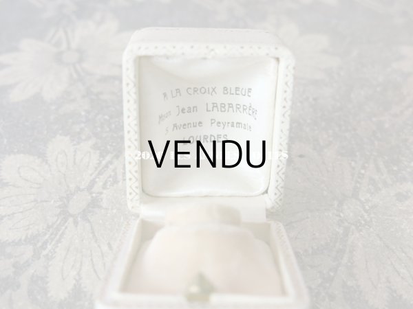 画像8: アンティーク ジュエリーボックス 金彩入り オフホワイト リングボックス (8)