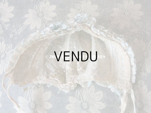 画像10: アンティーク ドール & ベビー用ボネ 水色のリボン＆花模様と水玉の刺繍入り (10)