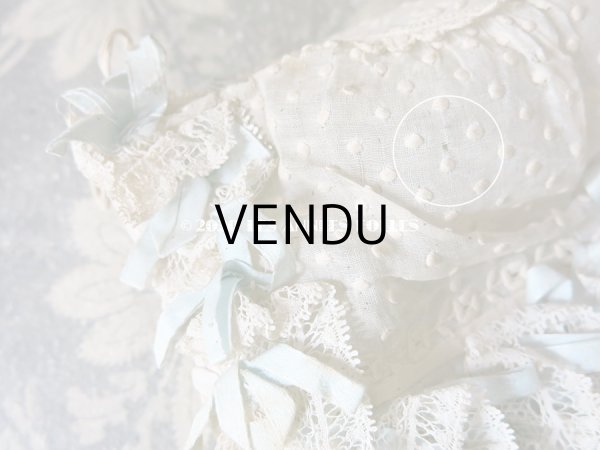 画像7: アンティーク ドール & ベビー用ボネ 水色のリボン＆花模様と水玉の刺繍入り (7)