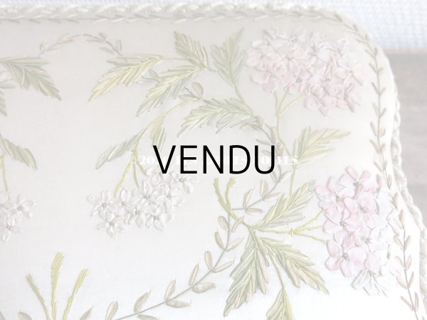 画像14: 19世紀 アンティーク ライラックのリボン刺繍入り 大きなシルクボックス 『ショコラ・フランソワ・ マルキ』　のチョコレート箱  - CHOCOLAT FRANCOIS MARQUIS PARIS - (14)