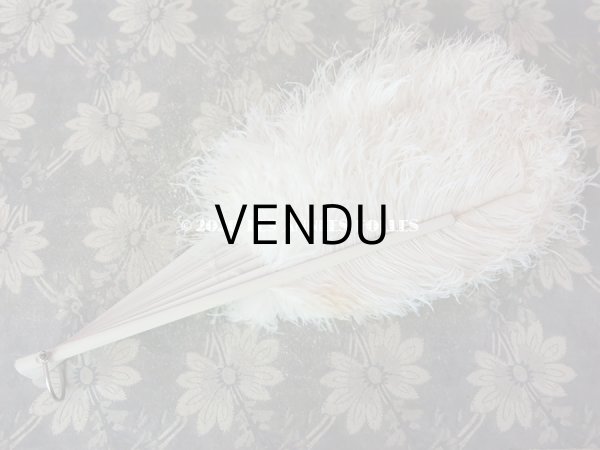 画像6: アンティーク 淡いピンクベージュのリボン付 オフホワイトのフェザーのファン  (6)