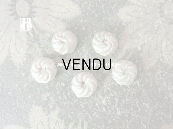 画像4: 19世紀 アンティーク ドール用 シルク製 くるみボタン スパイラル 9〜12mm (4)