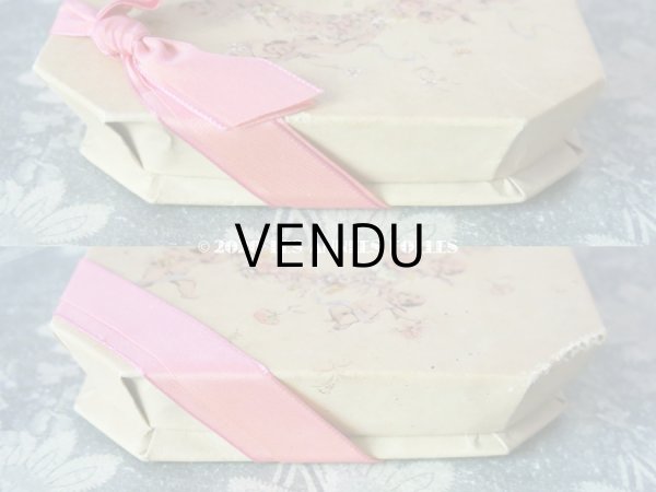 画像5: 1938年 アンティーク 天使＆薔薇のリース バテムのお菓子箱 (5)
