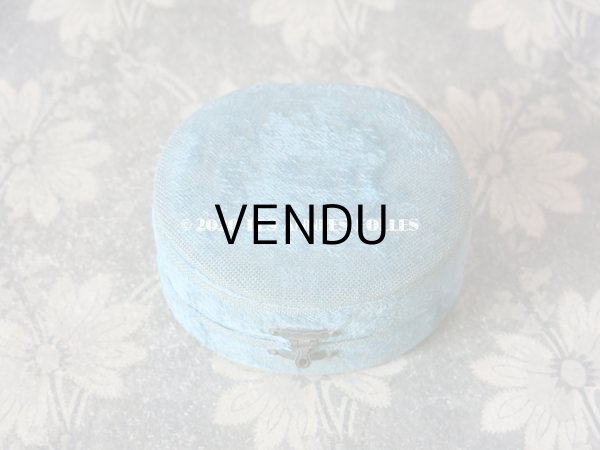 画像3: １９世紀末 アンティーク ジュエリーボックス ベルベット ＆ シルクサテン スモーキーブルー ブレスレット用 (3)