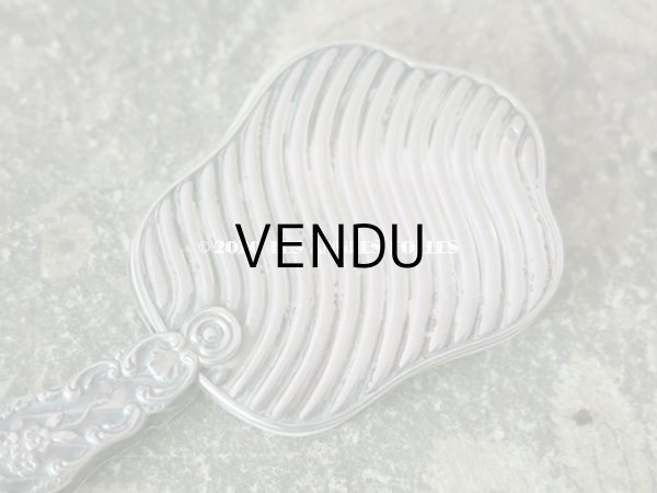 画像6: 19世紀 シルバー製 舞踏会の手帳 モノグラム入り ロカイユ装飾 ペンシル付 CARNET DE BAL カルネ・ド・バル (6)