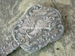 画像5: 19世紀 シルバー製 舞踏会の手帳 モノグラム入り ロカイユ装飾 ペンシル付 CARNET DE BAL カルネ・ド・バル (5)