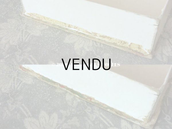 画像8: 【10周年セール対象外】 アンティーク　シルク製ロココトリム & レースのお菓子箱 ペールブルーのシルクサテン (8)