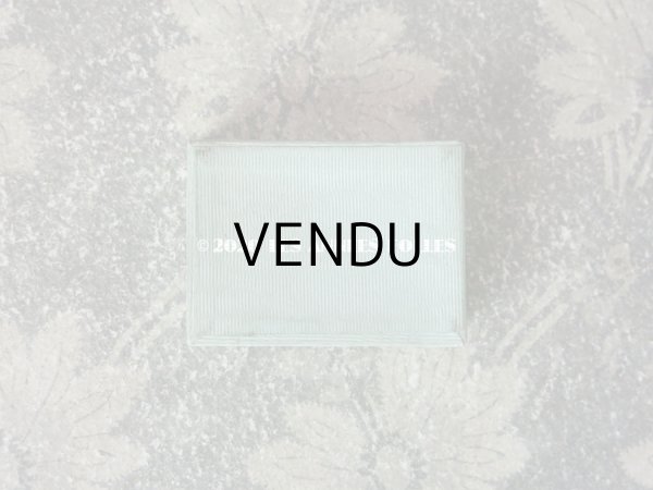 画像5: 【10周年セール対象外】 アンティーク ペンダント用 小さなジュエリーボックス パウダーブルー ペンダント付き (5)