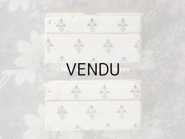 画像5: 【10周年セール対象外】 アンティーク パウダーボックス 百合の紋章 POUDRE DE RIZ HELIOTROPE BLANC - ROGER & GALLET PARIS - (5)