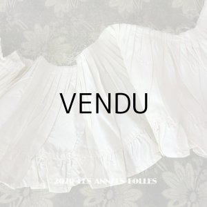 画像: 【10周年セール対象外】 1900年代 アンティーク  シルク製 オフホワイトのドレスの裾 フリル付 2.7m 