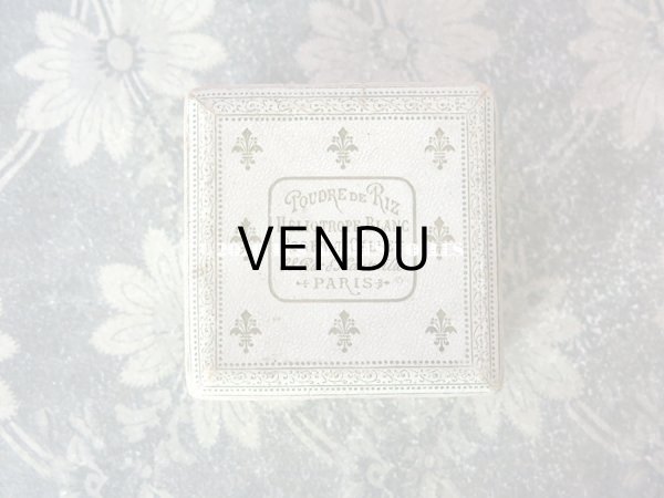 画像3: 【10周年セール対象外】 アンティーク パウダーボックス 百合の紋章 POUDRE DE RIZ HELIOTROPE BLANC - ROGER & GALLET PARIS - (3)