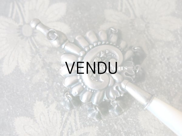 画像4: 【10周年セール対象外】 19世紀 ナポレオン3世時代 アンティーク ラトル シルバー製 花かご＆6つの鈴 (4)