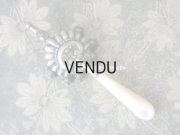 画像3: 【10周年セール対象外】 19世紀 ナポレオン3世時代 アンティーク ラトル シルバー製 花かご＆6つの鈴 (3)