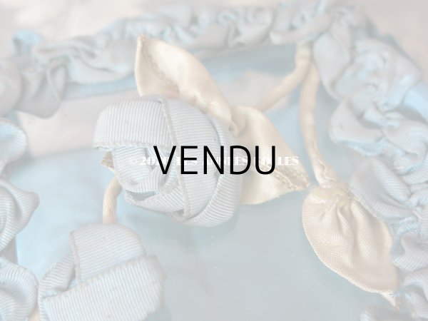 画像4: アンティーク ロココモチーフ付き リボンワークのジュエリーボックス スモーキーブルー ガラスケース (4)