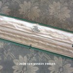 画像: 19世紀 アンティーク 本革製 ジュエリーボックス  ブレスレット用　ダークグリーン
