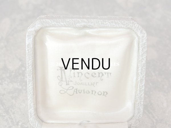 画像4: 【10周年セール対象外】　アンティーク 金彩入り ペンダント用 ジュエリーボックス グレイ (4)