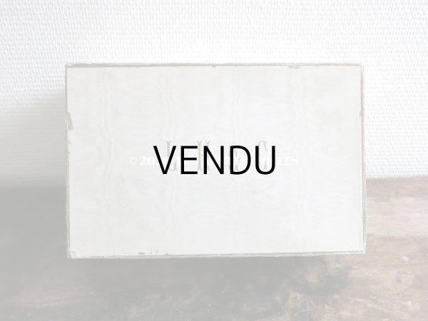 画像4: 19世紀末 アンティーク　イニシャル入り 結婚式の紙箱  (4)