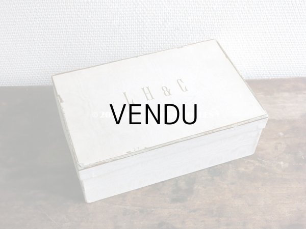 画像3: 19世紀末 アンティーク　イニシャル入り 結婚式の紙箱  (3)