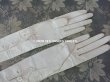 画像4: 未使用 1900年代 アンティーク  本革製 結婚式のロンググローブ  オフホワイト レザー 手袋  (4)