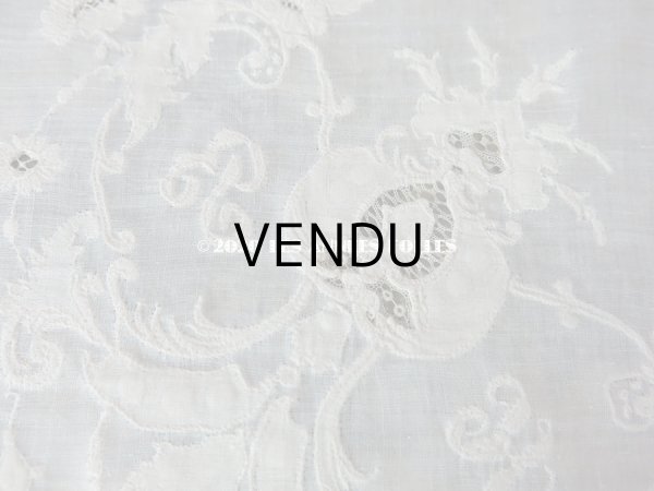 画像13: 新品同様 1914年 アンティーク 結婚式のハンカチ 花婿用　大判   ホワイトワーク & 手編みのヴァランシエンヌレース (13)