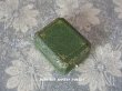 画像1: アンティーク ペンダント用 ジュエリーボックス 金彩入り グリーン  (1)