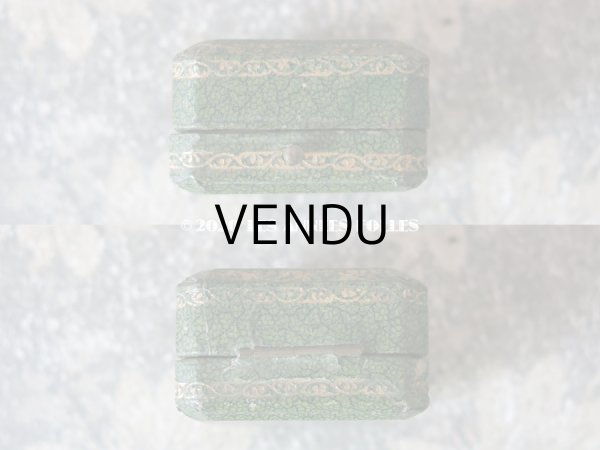 画像4: アンティーク ペンダント用 ジュエリーボックス 金彩入り グリーン  (4)