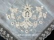画像1: 新品同様 1914年 アンティーク 結婚式のハンカチ 花婿用　大判   ホワイトワーク & 手編みのヴァランシエンヌレース (1)