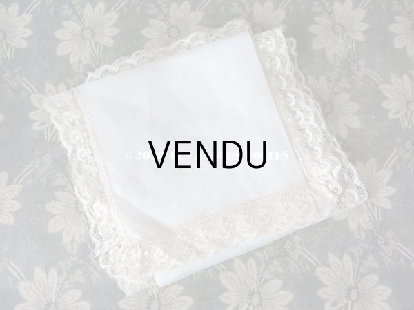 画像7: 新品同様 1914年 アンティーク 結婚式のハンカチ 花婿用　大判   ホワイトワーク & 手編みのヴァランシエンヌレース (7)