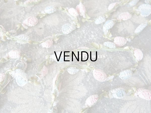 画像3: アンティーク 淡いピンク&ブルーの薔薇のロココトリム  ロココリボン 52〜56cm (3)