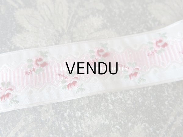 画像6: アンティーク 薔薇刺繍のリボン 淡いピンク＆水色のセット リボンメーカーのサンプラー  (6)