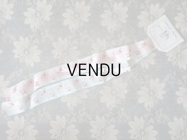 画像4: アンティーク 薔薇刺繍のリボン 淡いピンク＆水色のセット リボンメーカーのサンプラー  (4)