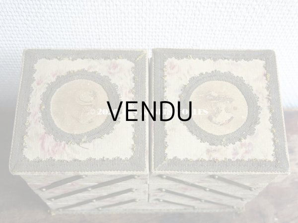 画像15: 1900年頃 アンティーク 薔薇&薄紫色のリボンのガーランド  カルトナージュボックス アコーディオン式 (15)