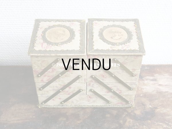 画像7: 1900年頃 アンティーク 薔薇&薄紫色のリボンのガーランド  カルトナージュボックス アコーディオン式 (7)