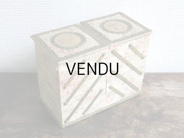 画像8: 1900年頃 アンティーク 薔薇&薄紫色のリボンのガーランド  カルトナージュボックス アコーディオン式 (8)