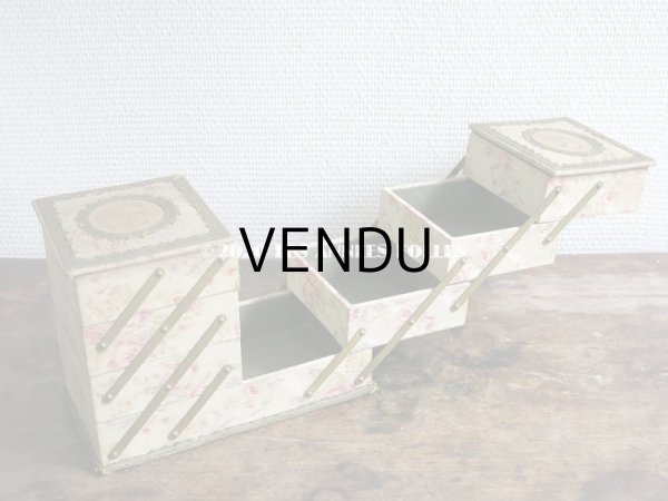 画像11: 1900年頃 アンティーク 薔薇&薄紫色のリボンのガーランド  カルトナージュボックス アコーディオン式 (11)